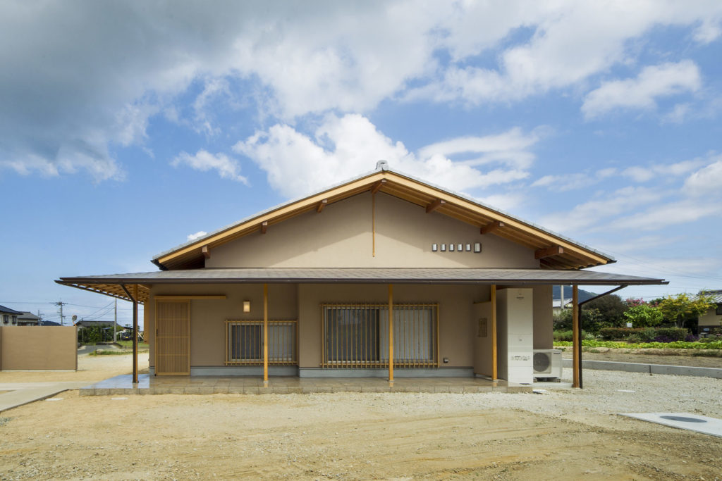 香川のおしゃれな平屋 むくり屋根の家 瀬戸内の民家 平屋